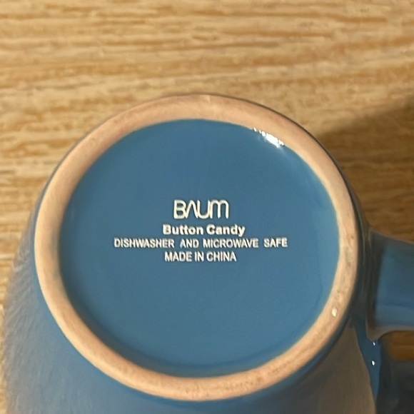 4 Tea Or Coffee Cups - Picture 7 of 7